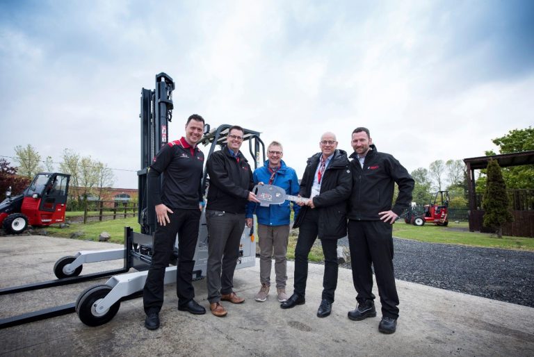 Leia mais sobre o artigo HIAB chega a marca de 75000 empilhadeiras MOFFETT produzidas