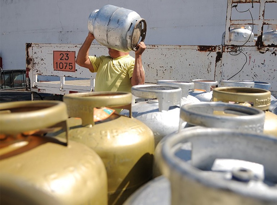 No momento, você está visualizando Prorrogada MP que aumenta taxação sobre bancos para desonerar diesel e gás