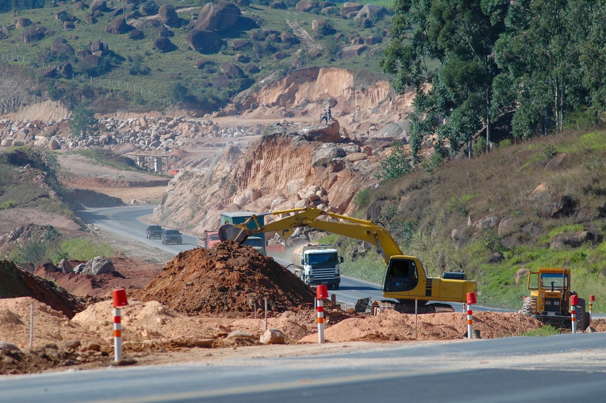 No momento, você está visualizando CNI: Investimento federal na área de transportes cai 4% em 2020