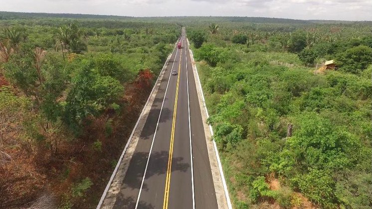 Leia mais sobre o artigo Governo Federal entrega 150 km de pista revitalizada na BR-343, no Piauí