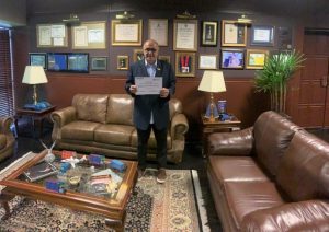 Leia mais sobre o artigo Dono da Braspress, Urubatan Helou recebe o título de embaixador do Rio de Janeiro