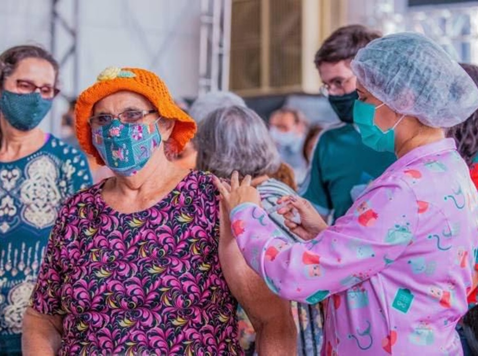 No momento, você está visualizando Mais otimista, indústria registra recuperação de empregos em abril