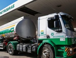 Leia mais sobre o artigo Diesel sobe 5% após fim da isenção de impostos