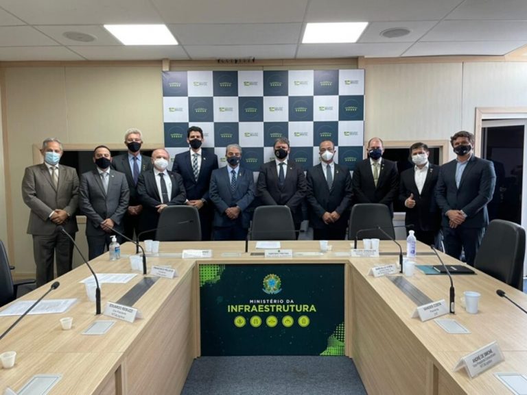 Leia mais sobre o artigo Ministro da Infraestrutura recebe representantes da NTC&Logística em audiência
