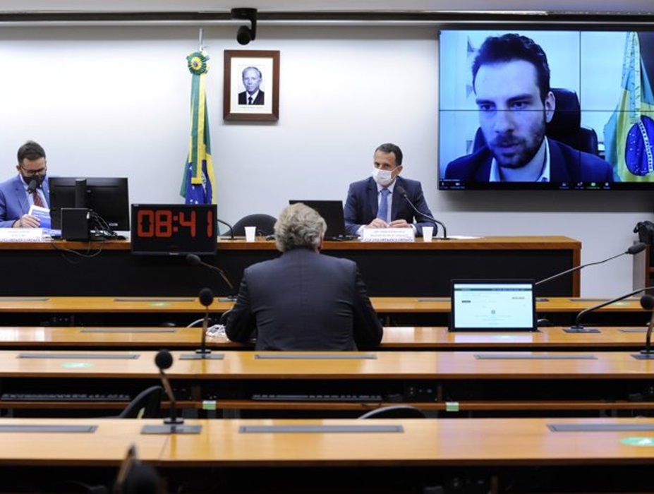 No momento, você está visualizando Setor privado faz sugestões para desburocratizar ambiente brasileiro de negócios