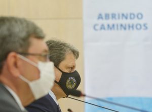 Leia mais sobre o artigo Excelência do trabalho do DNIT permite inovação na infraestrutura, afirma Tarcísio