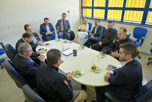 Leia mais sobre o artigo FETCEMG se reúne com PRF-MG e ANTT