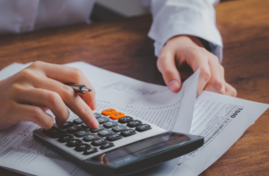 Leia mais sobre o artigo Balança comercial se recupera e tem superávit de US$ 8,15 bi em março