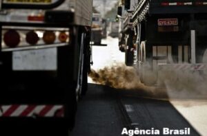 Leia mais sobre o artigo Governo dará selo para transportador que reduzir emissões