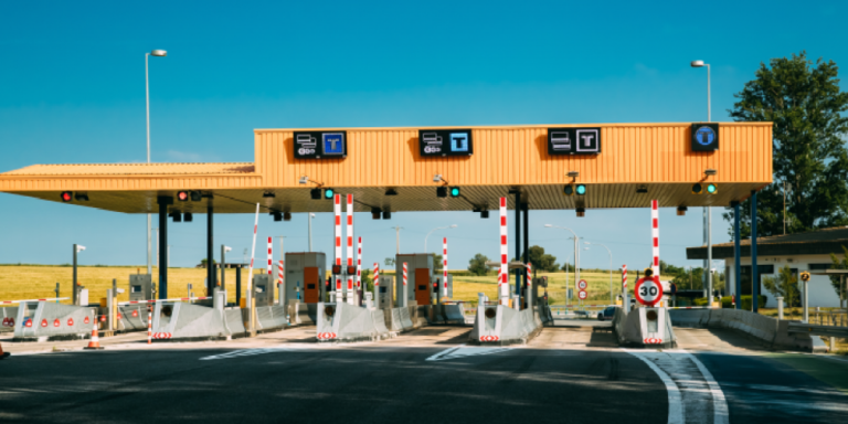 Leia mais sobre o artigo Pedágio ‘free flow’ poderá ser pago no aplicativo CNH digital; entenda