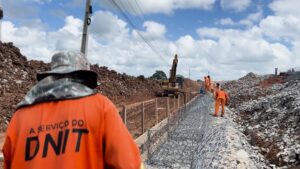 Leia mais sobre o artigo DNIT executa obra de recuperação da BR-316/MA