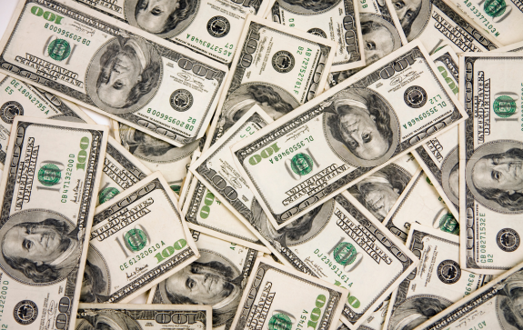 Leia mais sobre o artigo Dólar cai para R$ 5,84 após suspensão de tarifaço de Trump