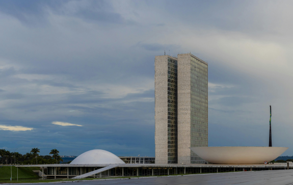 Leia mais sobre o artigo Governo brasileiro espera ser poupado de tarifaço de Trump