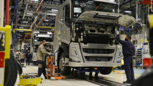 Leia mais sobre o artigo Faturamento da indústria de autopeças cresce 15,2% de janeiro a maio de 2025