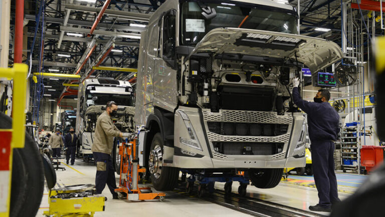Leia mais sobre o artigo Mercado de caminhões sinaliza enfraquecimento com 2,1% de queda na produção em março