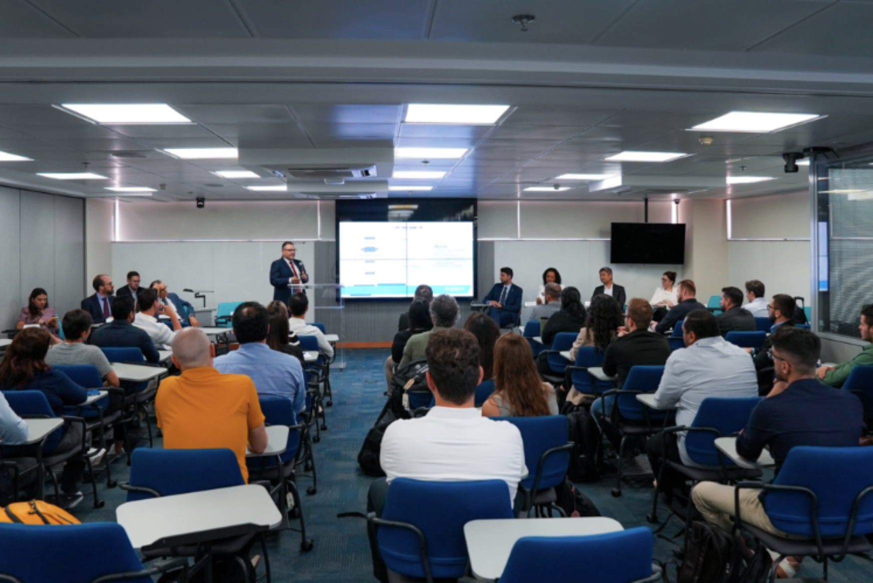 No momento, você está visualizando Capacitações ITL: Inscrições abertas para cursos executivos em ESG e gestão de riscos e para a Especialização em Gestão de Negócios