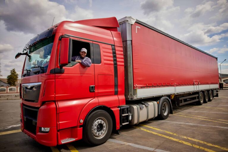 Leia mais sobre o artigo Setor de implementos rodoviários tem queda de 3,7% nos emplacamentos no primeiro quadrimestre de 2025