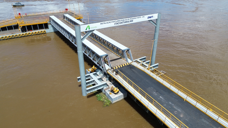 Leia mais sobre o artigo DNIT reinaugura IP4 de Itacoatiara Antigo, no Amazonas, com estrutura modernizada para cargas e passageiros