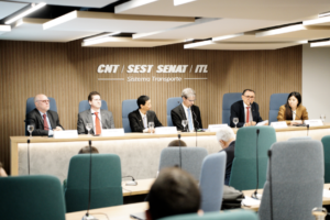 Leia mais sobre o artigo Especialistas discutem desenvolvimento sustentável em evento na sede do Sistema Transporte