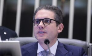 Leia mais sobre o artigo Motta defende políticas públicas que valorizem o setor de transporte de cargas