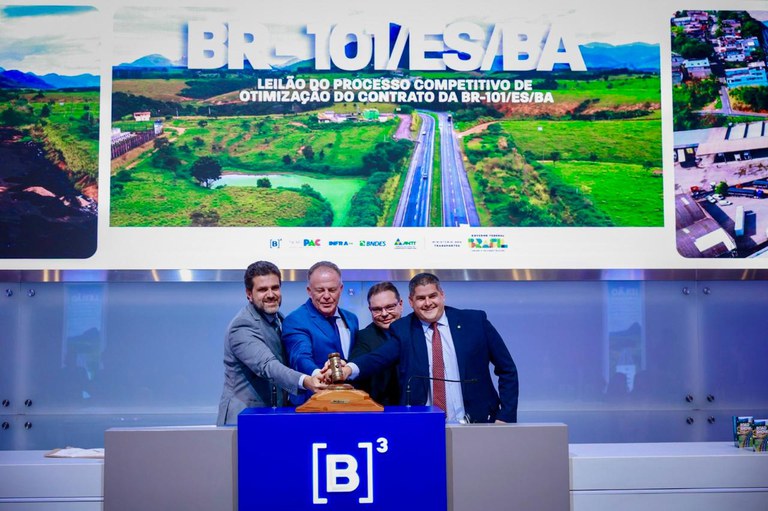 Leia mais sobre o artigo Com investimento de R$ 10,3 bilhões, BR-101/ES-BA entra em nova etapa de desempenho