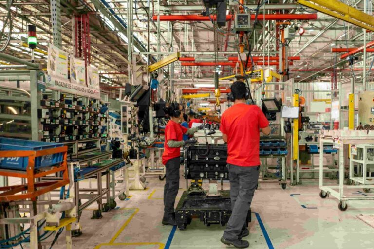 Leia mais sobre o artigo Produção industrial se recupera em maio, informa CNI