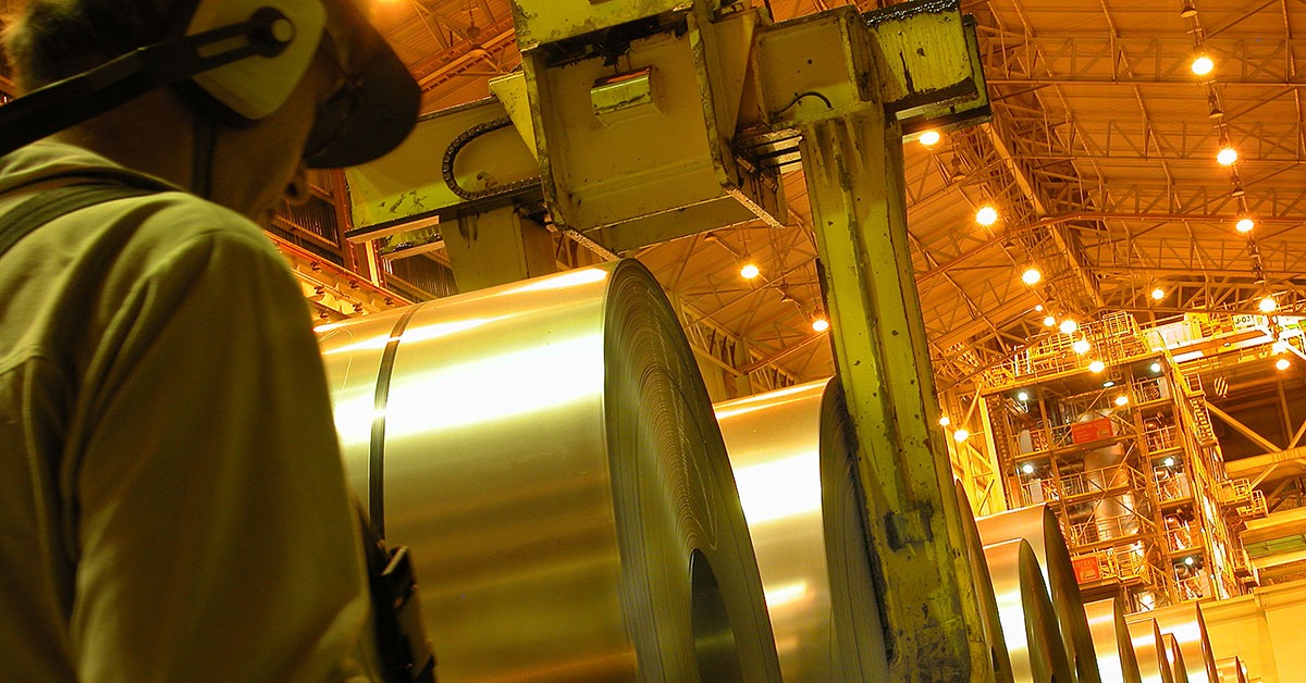 No momento, você está visualizando Importação pressiona preço do aço para baixo no País