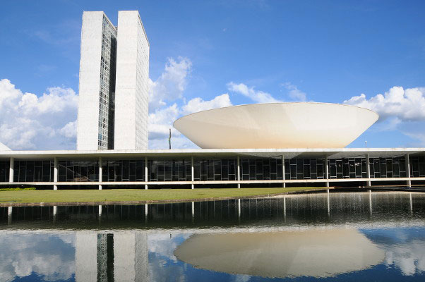Leia mais sobre o artigo Lula veta aumento de número de deputados na Câmara
