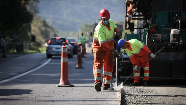 Leia mais sobre o artigo Rodovias do Litoral Paulista receberão R$ 4,3 bilhões em melhorias até 2032