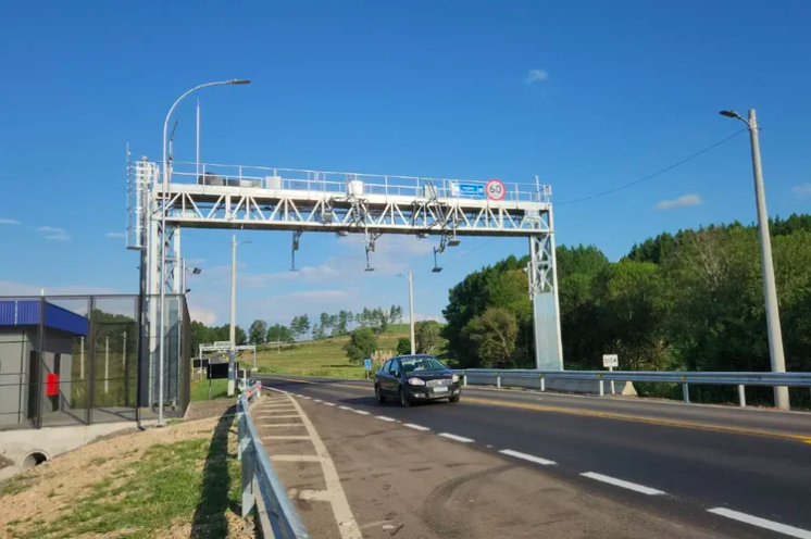 Leia mais sobre o artigo Free Flow no RS tem inadimplência de apenas 3% após expansão de tags e novos meios de pagamento