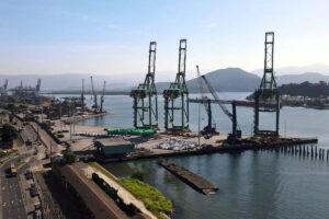 Leia mais sobre o artigo Novo terminal em Santos prevê espaço exclusivo para caminhões; veja como será