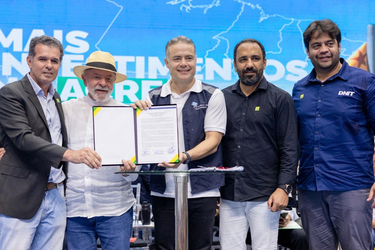 Leia mais sobre o artigo Principal ligação rodoviária do Acre com o restante do país, BR-364 recebe do Governo Federal R$ 870,9 milhões em obras