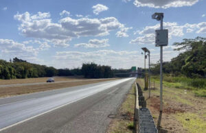 Leia mais sobre o artigo Com radares em rodovias federais desativados desde o início do mês, Dnit garante que suspensão é temporária