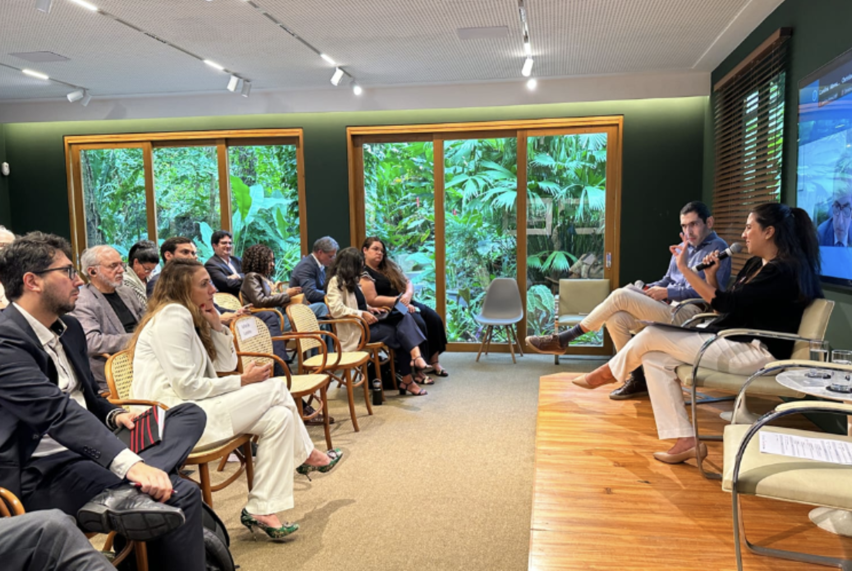 No momento, você está visualizando CNT defende alinhamento entre regulação e incentivos para escalar adoção de tecnologias limpas no transporte