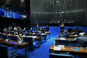 Leia mais sobre o artigo Complexidade das operações do transporte foram respeitadas no texto aprovado pelo Senado sobre o devedor contumaz